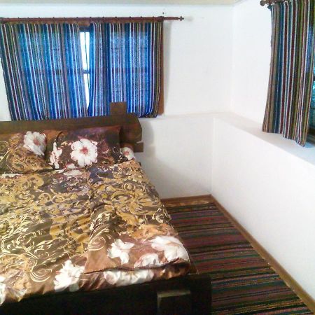 Hotel Буцький Каньйон à Buki  Extérieur photo